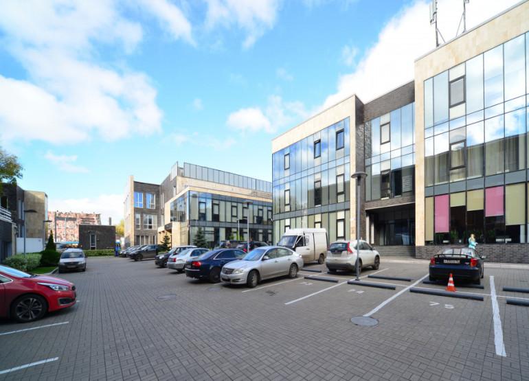 Брент Сити: Вид паркинга