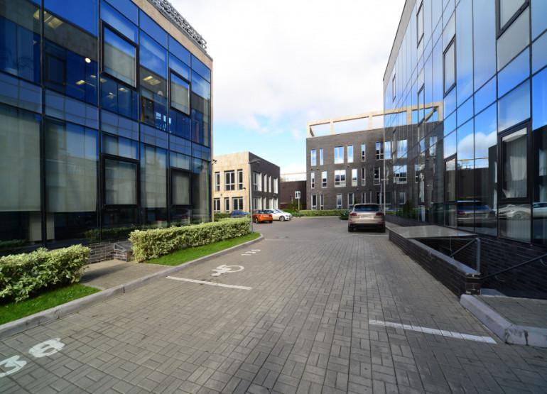 Брент Сити: Вид территории