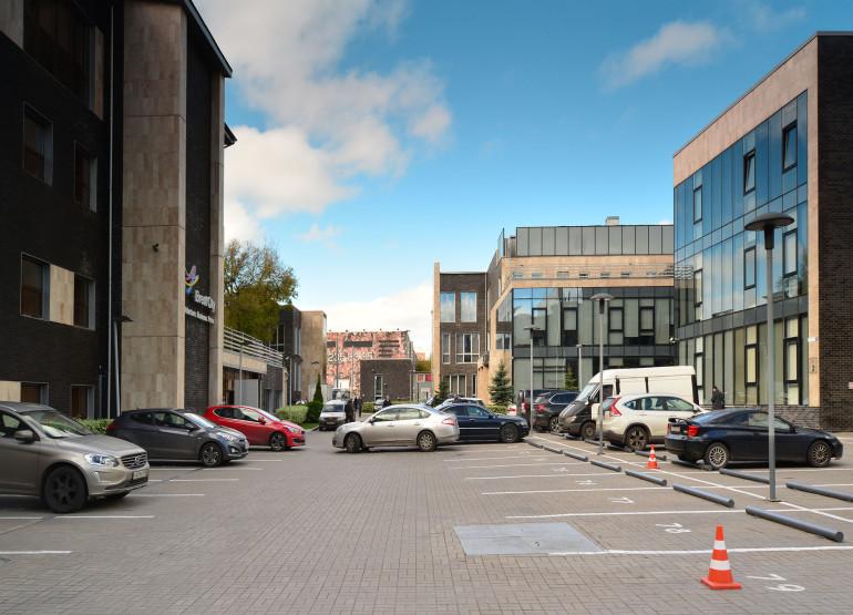 Брент Сити: Вид территории